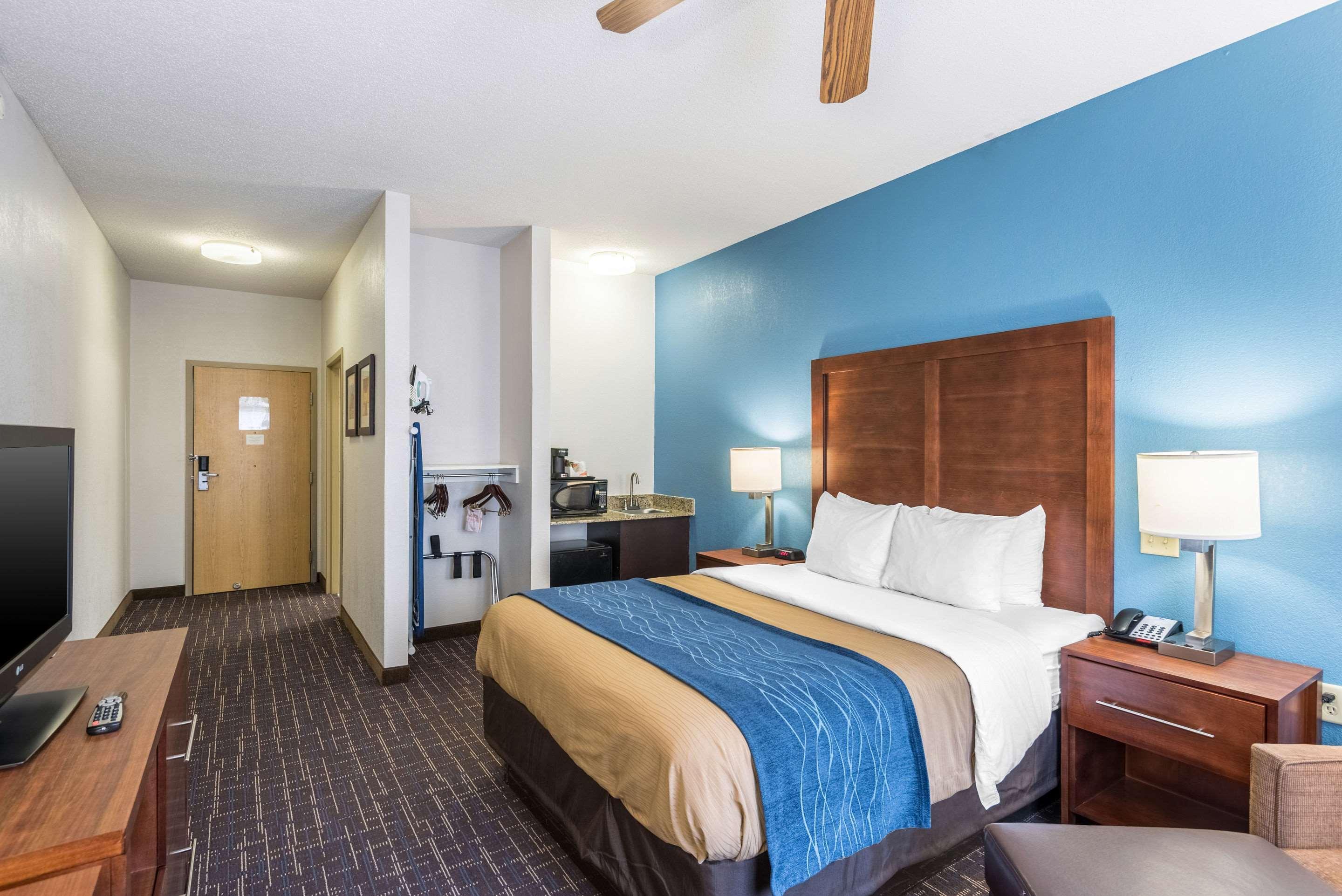 ליס סאמיט Comfort Inn & Suites Lees Summit - Kansas City מראה חיצוני תמונה