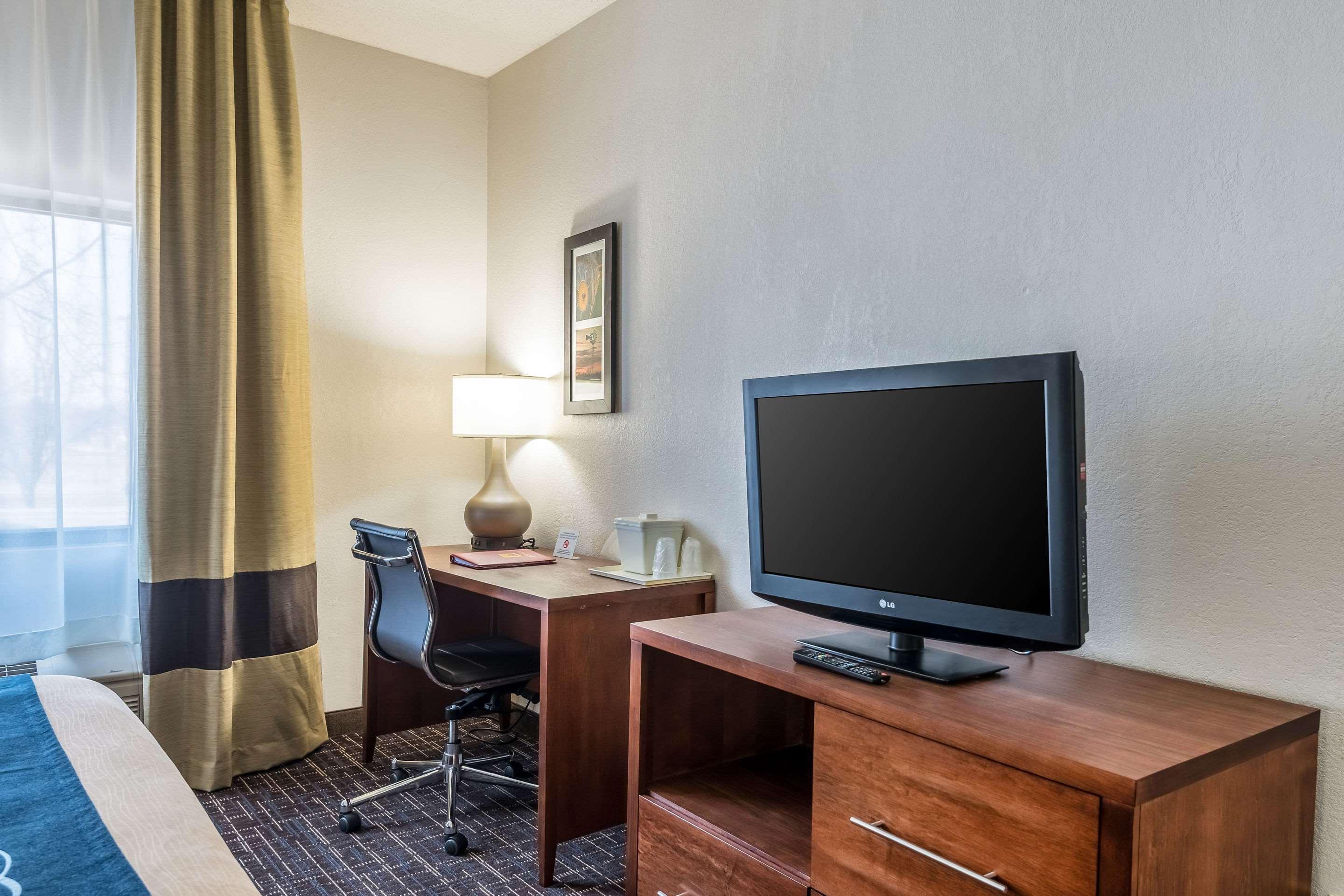 ליס סאמיט Comfort Inn & Suites Lees Summit - Kansas City מראה חיצוני תמונה