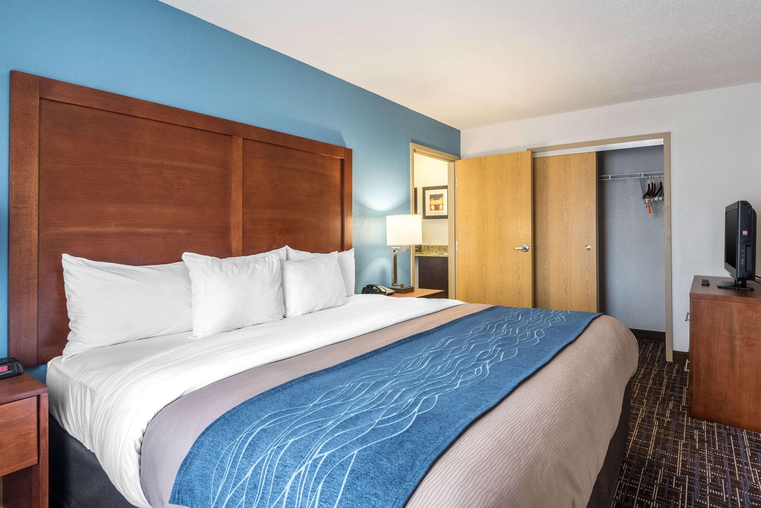 ליס סאמיט Comfort Inn & Suites Lees Summit - Kansas City מראה חיצוני תמונה