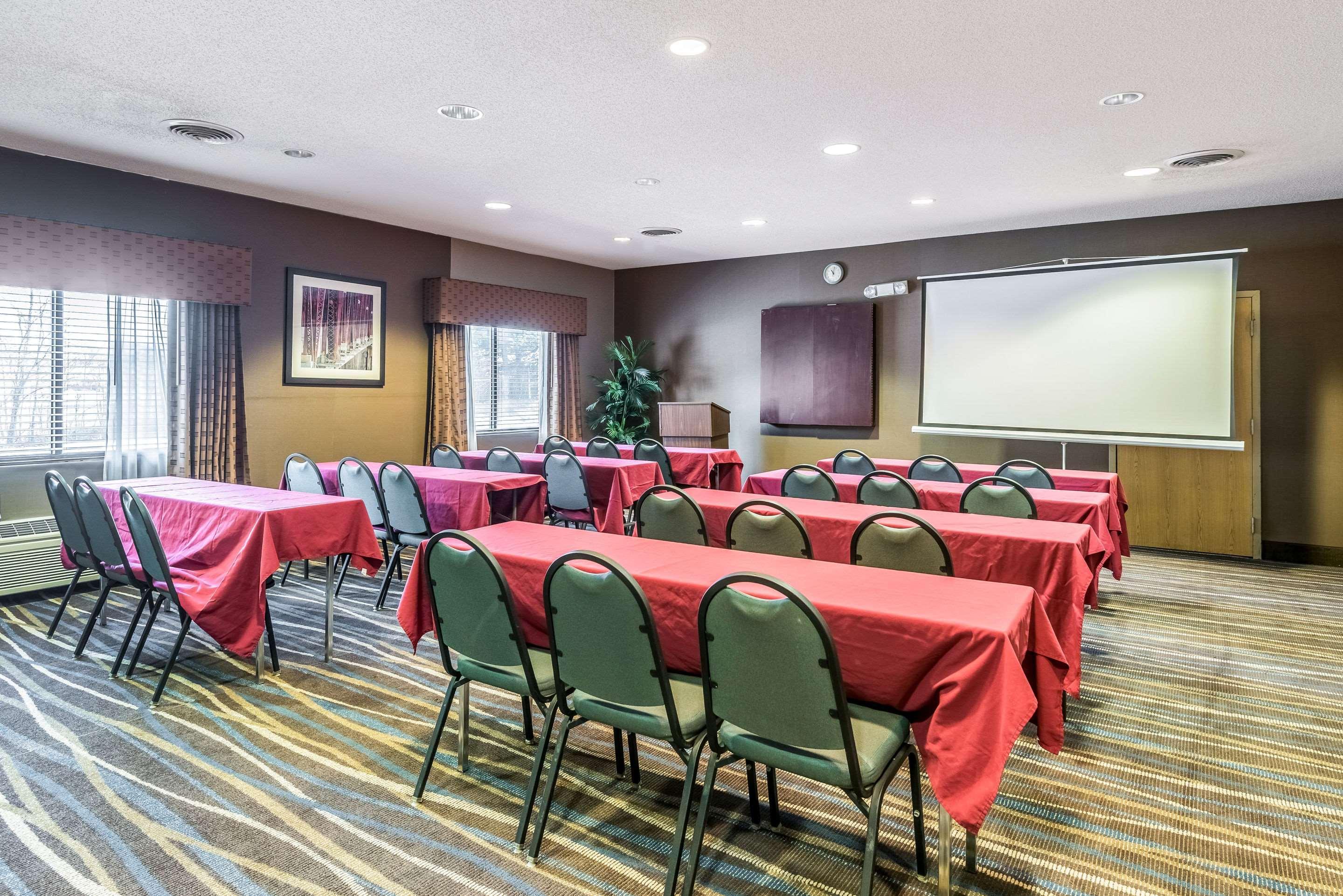ליס סאמיט Comfort Inn & Suites Lees Summit - Kansas City מראה חיצוני תמונה
