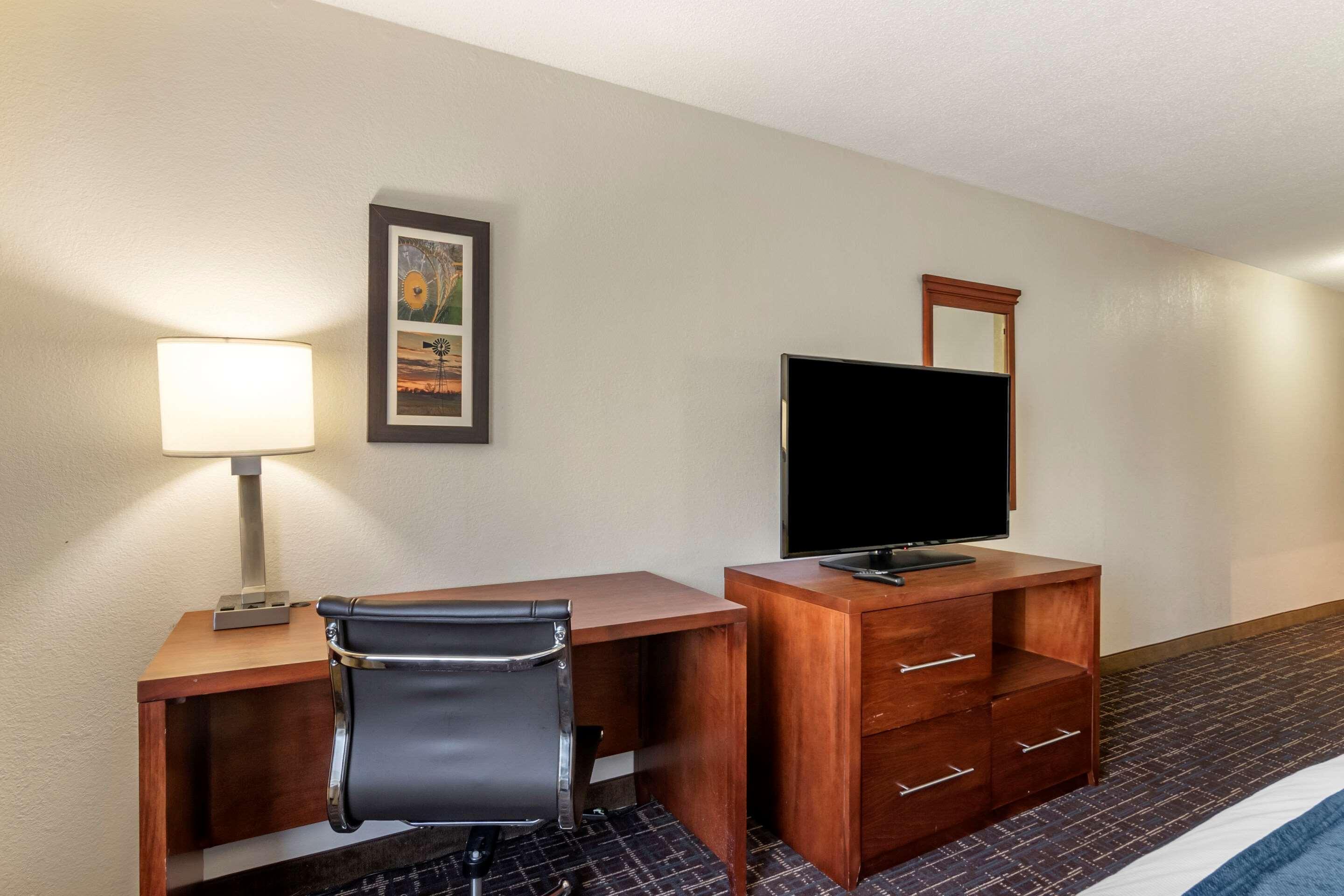 ליס סאמיט Comfort Inn & Suites Lees Summit - Kansas City מראה חיצוני תמונה
