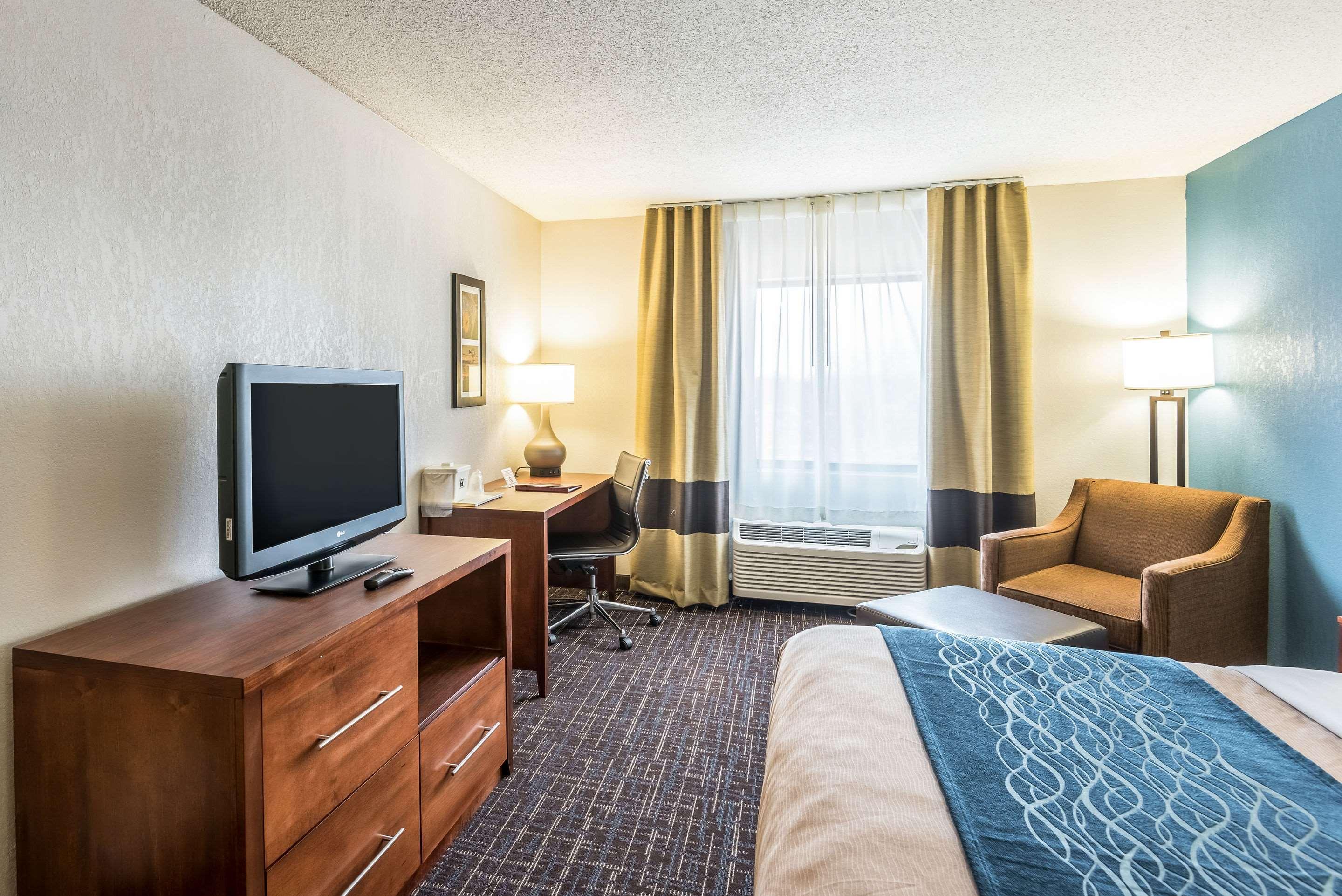 ליס סאמיט Comfort Inn & Suites Lees Summit - Kansas City מראה חיצוני תמונה